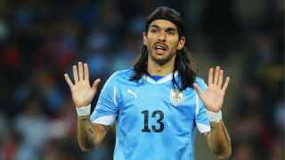 Бившият уругвайски национал Себастиан Абреу подписа договор със Суд Америка