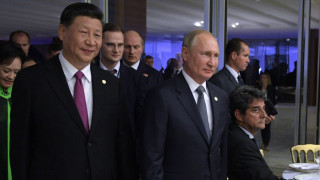Китайският президент Си Дзинпин се срещна с руския президент Владимир