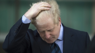 Премиерът на Великобритания Борис Джонсън е сключил тайно споразумение с