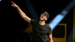 Енрике Иглесиас твърди че спазва обещанието си да спре да