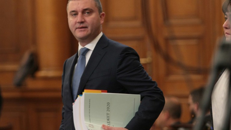 МФ: Намаленото облагане за някои бизнеси може да доведе до 24% ДДС за всички