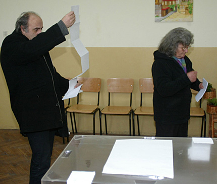 30 % гласували в София 2 ч. преди края на вота 