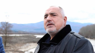 Премиерът Бойко Борисов и заместник регионалният министър Николай Нанков посетиха