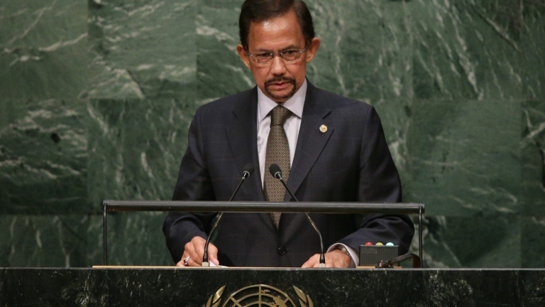 До пет години затвор за коледна украса в Бруней
