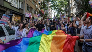 Активисти остро осъдиха забраната за провеждането на ежегодния гей парад