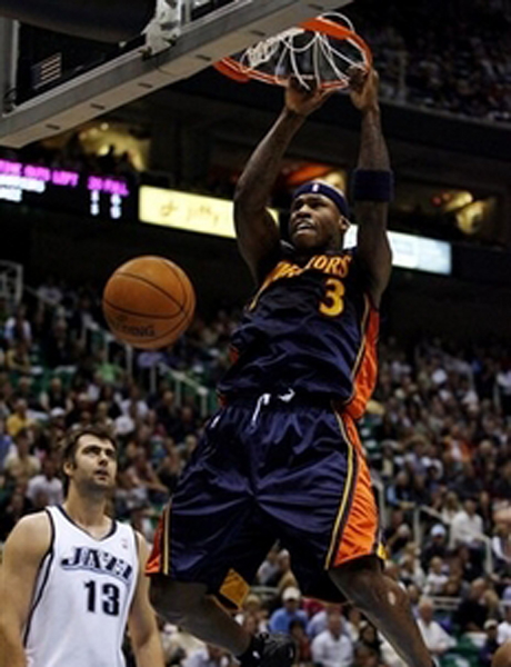 Юта Джаз надигра Голдън Стейт със 133:110