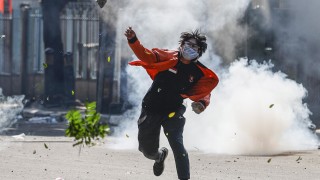 Поколението Z е по-склонно да оправдае насилието за политически цели