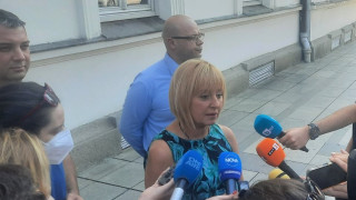 Манолова е готова на консултации с Радев, а егото на БСП и ИТН им пречи