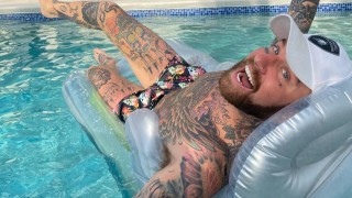 От вокалист на метъл банда до порноактьор