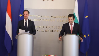 Петков потвърди пред Рюте: България ще иска изключение от руското петролно ембарго