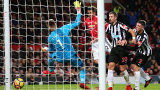 Роб Елиът е показал симптоми на зараза с коронавирус и