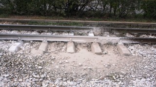 Прокуратурата иска постоянен арест за крадци на жп релси във Варна