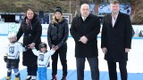  Министърът на младежта и спорта Красен Кралев откри ледената пързалка „ Юнак “ 