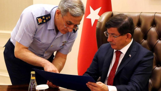 Двама генерали - лидери на метежниците в Турция