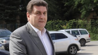 Бившият шеф на Лукойл България Валентин Златев влезе на разпит в