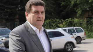 Демократична България изпраща сигнал до прокуратурата и ДАНС във връзка