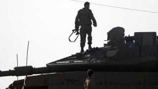 Израелските танкове продължат да настъпват на запад във войната срещу