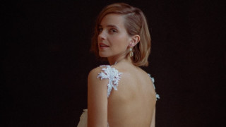 Ема Уотсън напоследък се впуска от приключение в приключение Освен