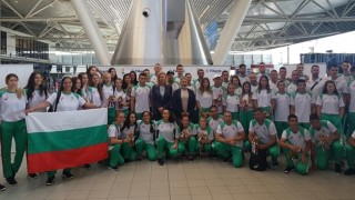 Българските волейболистки до 18 години загубиха дебютния си мач на