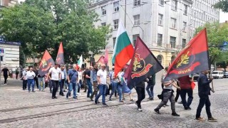 ВМРО замеря с жълти стотинки МС, за да си купи властта билет до Канада