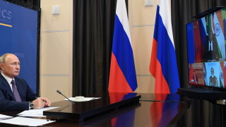 Путин е съгласен с Моди, че светът е едно семейство, но "във всяко стадо има мърша"