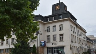 Кметът на Ловеч Корнелия Маринова обмисля въвеждане на бедствено положение