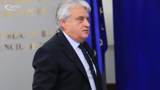 Служебният кабинет ще закупи машини за изборите от държавна фирма