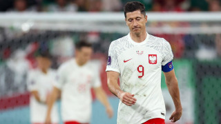 Голямата полска звезда Роберт Левандовски напусна терена с широка усмивка