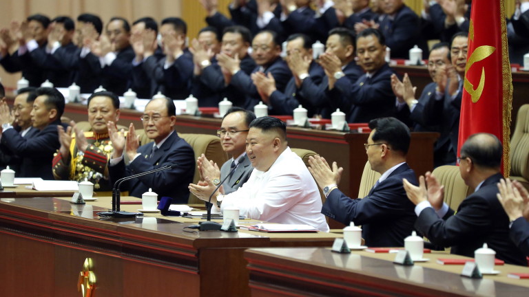 Лидерът на КНДР Ким Чен-ун призова за още един изтощителен