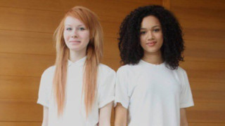 Когато Дона Ейлмър разбира че ще има близначки през 1997