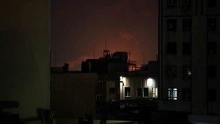 За поредна нощ Израел атакува Техеран