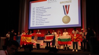 Отборът ни по химия спечели 4 медала в Париж