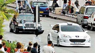 Peugeot 407 пое ролята си във филма "Такси 4"