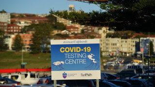 Австралийски щат излиза от COVID блокада след спад на заразените 