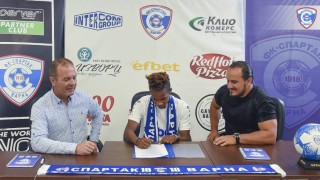 Спартак Варна продължава със селекцията Панамският халф Ромеш Ивей ще подсили новака