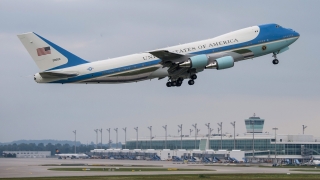 Отменете поръчката за новия президентски самолет на САЩ, зове Тръмп