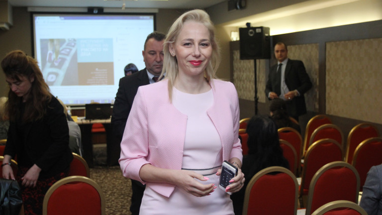 Борисов иска оставката на шефа на ДАЗД Офелия Кънева