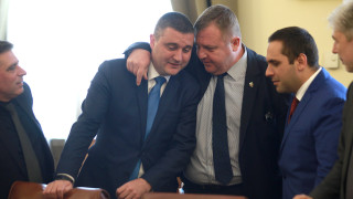 Горанов не иска ГЕРБ да стават арбитри между патриотите