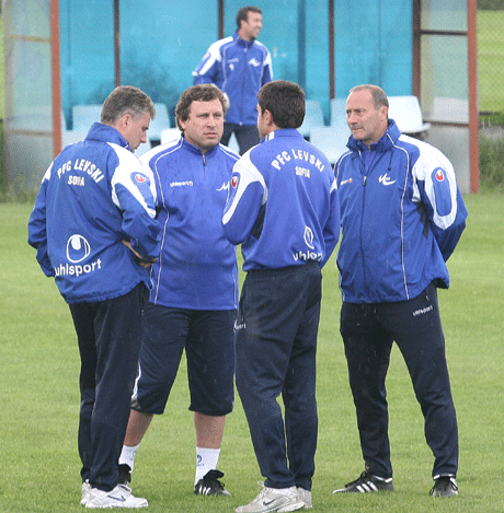 Вуцов: Асус е много скъп за нас