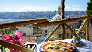 Ако си падаме чревоугодници със сигурност храната е един oт