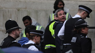 Британският премиер Риши Сунак подкрепи действията на столичната полиция по