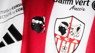 Френският Аячо изостава сериозно в класирането на Лига 2 а