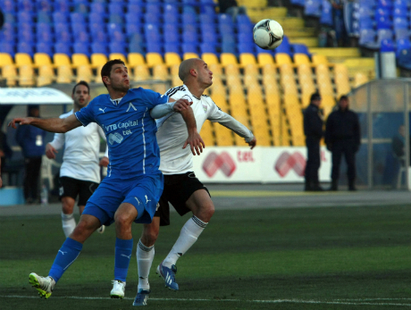 Левски би рутинно Любимец