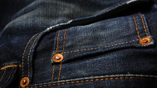 Джинсите, които спират лошите миризми