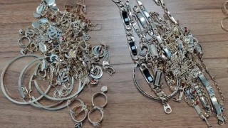 Близо 7 кг недекларирани златни изделия за 826 597 лева
