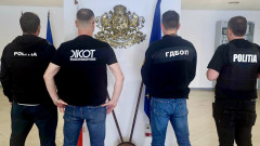 България и Румъния разбиха престъпна група, клонирала карти за горива