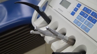 Медицински надзор откри 3 нарушения в зъболекарски кабинет, където почина жена
