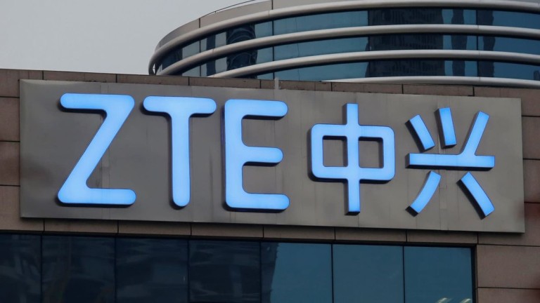 Акциите на ZTE подскочиха, но бъдещето пред компанията все още е неясно