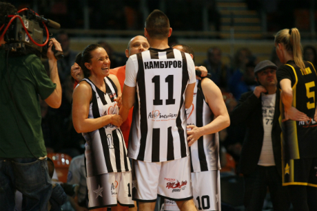 Камбуров, Кривия и Стаменова  демонстрираха завидни умения на паркета