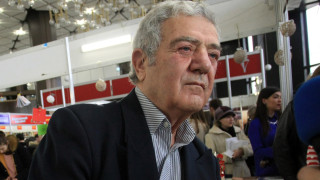 Изтъкнатият български драматург писател и поет Стефан Цанев пожела 24